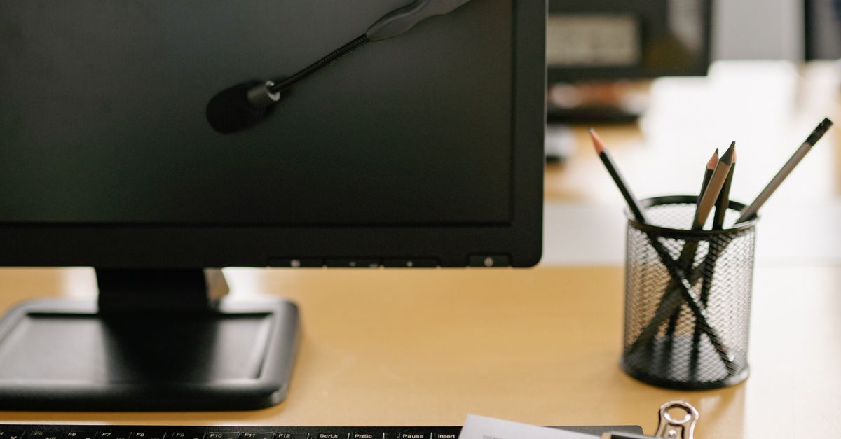 Common Challenges Faced by IT Helpdesk Teams and Solutions