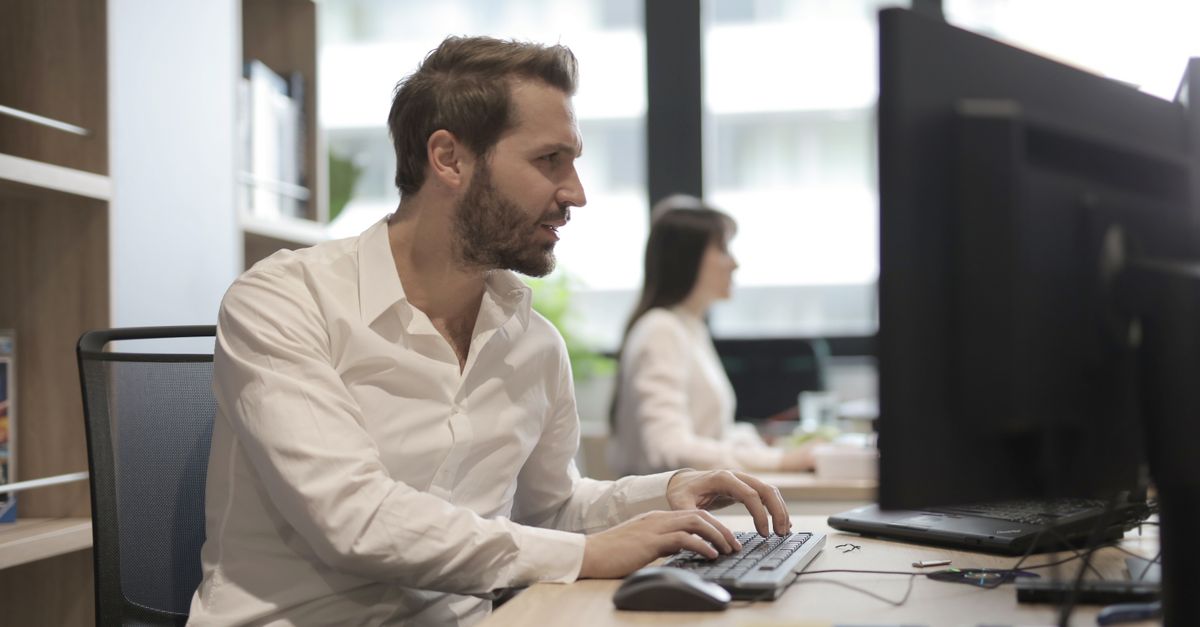 How IT Helpdesk Services Enhance Workplace Productivity
